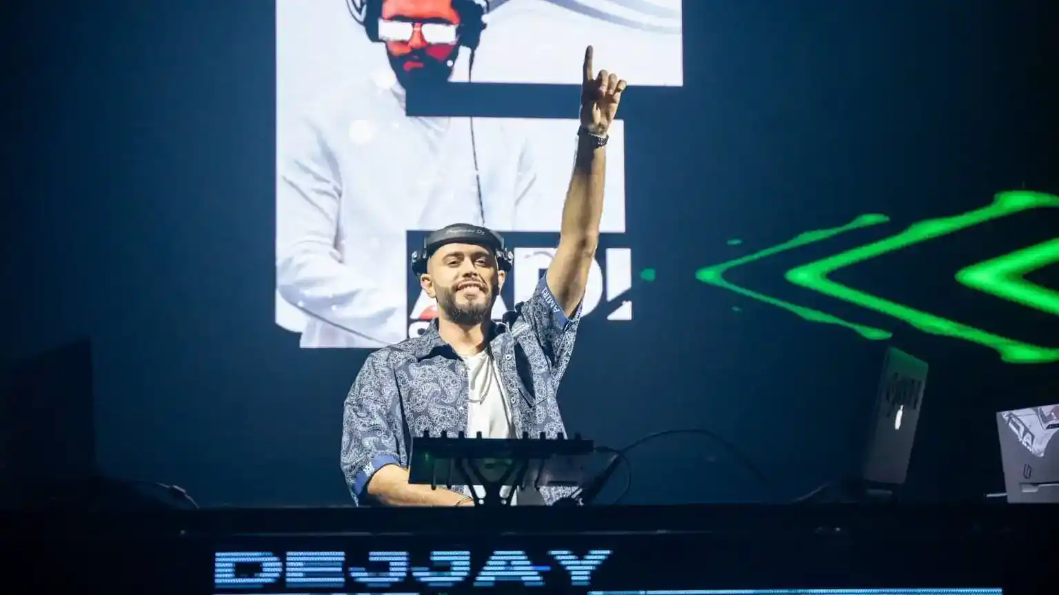 Male DJ performance at XO Club Dubai